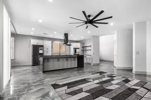 2920 W Glass Ln, Phoenix, AZ 85041 - Photo 12