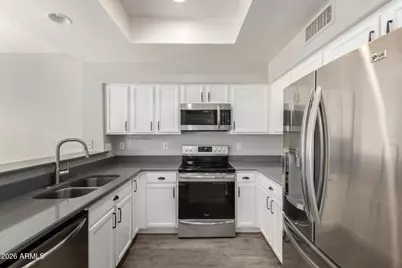 2040 N 106th Avenue, Avondale, AZ 85392 - Photo 10