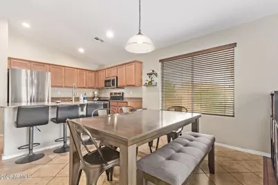 292 W Welsh Black Circle, San Tan Valley, AZ 85143 - Photo 4