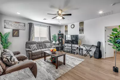 17439 W Fulton Street, Goodyear, AZ 85338 - Photo 4