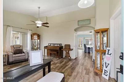 823 N Hill Circle, Mesa, AZ 85203 - Photo 2