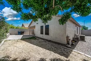 2075 S Peppertree Dr, Gilbert, AZ 85295 - Photo 28