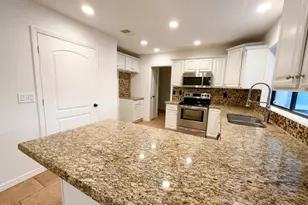 1823 E Juniper Cir, Mesa, AZ 85203 - Photo 8