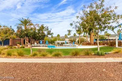 21057 W Almeria Road, Buckeye, AZ 85396 - Photo 34