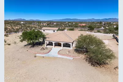21280 W Vista Royale Drive, Wickenburg, AZ 85390 - Photo 18