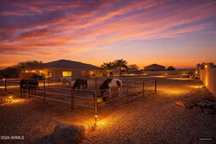 21280 W Vista Royale Dr, Wickenburg, AZ 85390 - Photo 2