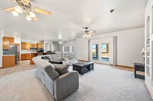 21280 W Vista Royale Dr, Wickenburg, AZ 85390 - Photo 10