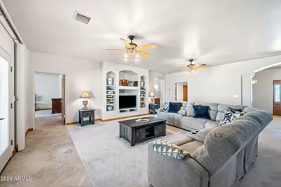 21280 W Vista Royale Drive, Wickenburg, AZ 85390 - Photo 10