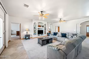 21280 W Vista Royale Dr, Wickenburg, AZ 85390 - Photo 10