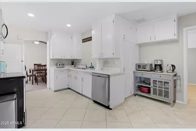 1802 E Meadowbrook Avenue, Phoenix, AZ 85016 - Photo 8