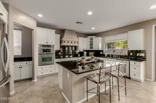 2340 W Bramble Berry Ln, Phoenix, AZ 85085 - Photo 12