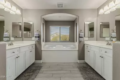 2340 W Bramble Berry Lane, Phoenix, AZ 85085 - Photo 14