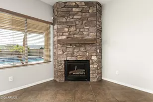 1515 E Apollo Rd, Phoenix, AZ 85042 - Photo 28