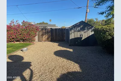 816 E Seldon Lane, Phoenix, AZ 85020 - Photo 22