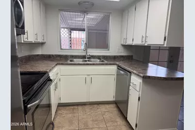 6733 N 44th Avenue, Glendale, AZ 85301 - Photo 2