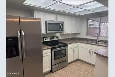 6733 N 44th Avenue, Glendale, AZ 85301 - Photo 1