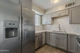 4114 E Calle Redonda, Phoenix, AZ 85018 - Photo 12