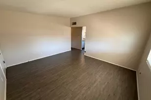 325 E Continental Dr, Tempe, AZ 85288 - Photo 6