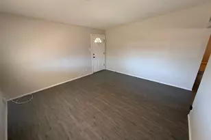 325 E Continental Dr, Tempe, AZ 85288 - Photo 4