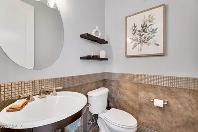 2446 E Roma Avenue, Phoenix, AZ 85016 - Photo 18