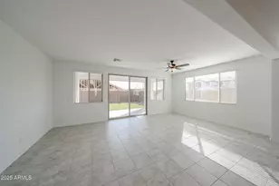 14831 W Cottontail Ln, Surprise, AZ 85387 - Photo 6