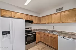 6124 W Oregon Ave, Glendale, AZ 85301 - Photo 12