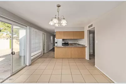 6124 W Oregon Avenue, Glendale, AZ 85301 - Photo 8