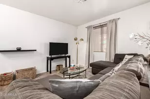 16988 W Windermere Way, Surprise, AZ 85374 - Photo 10