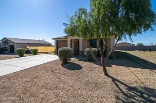 479 Cahan Dr, Morristown, AZ 85342 - Photo 2