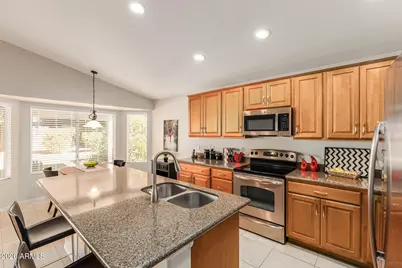 7436 W Donald Drive, Glendale, AZ 85310 - Photo 10