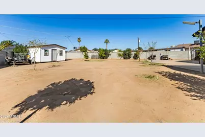 2530 N 58th Avenue, Phoenix, AZ 85035 - Photo 40