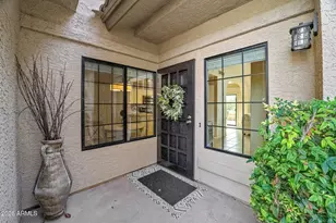 7957 E Joshua Tree Ln, Scottsdale, AZ 85250 - Photo 2