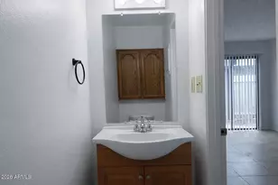 286 W Palomino Dr, Chandler, AZ 85225 - Photo 10