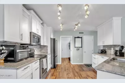 2302 E Paraiso Drive, Phoenix, AZ 85024 - Photo 52