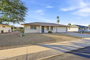 20001 N Willowcreek Cir, Sun City, AZ 85373 - Photo 8