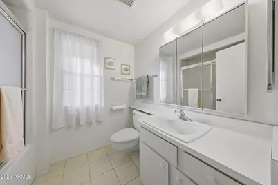 20001 N Willowcreek Circle, Sun City, AZ 85373 - Photo 16