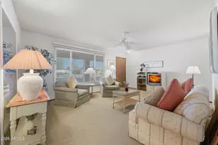 20001 N Willowcreek Cir, Sun City, AZ 85373 - Photo 2