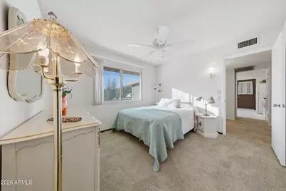 20001 N Willowcreek Circle, Sun City, AZ 85373 - Photo 18