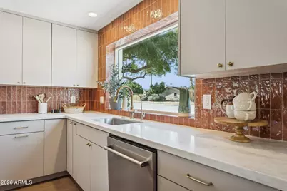 11049 N 44th Street, Phoenix, AZ 85028 - Photo 20