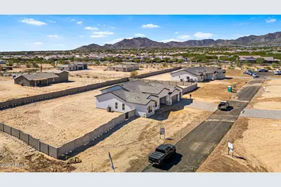 20255 W Highland Avenue, Litchfield Park, AZ 85340 - Photo 24