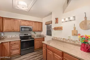 6061 E Evergreen St, Mesa, AZ 85205 - Photo 8