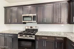 688 N Abalone Dr, Gilbert, AZ 85233 - Photo 16