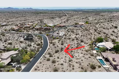 18582 W Porter Drive #94, Goodyear, AZ 85338 - Photo 2