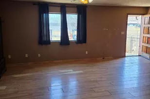 218 E Edison Ave, Williams, AZ 86046 - Photo 6