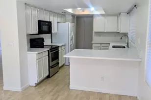 1343 E Angela Dr, Phoenix, AZ 85022 - Photo 10