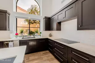 10463 N 101st Pl, Scottsdale, AZ 85258 - Photo 8