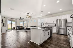 22556 N 100th Ave, Peoria, AZ 85383 - Photo 6