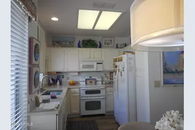 19400 N Westbrook Parkway #324, Peoria, AZ 85382 - Photo 4