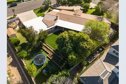 5944 E Calle Del Norte --, Phoenix, AZ 85018 - Photo 4