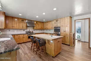 5944 E Calle Del Norte, Phoenix, AZ 85018 - Photo 8